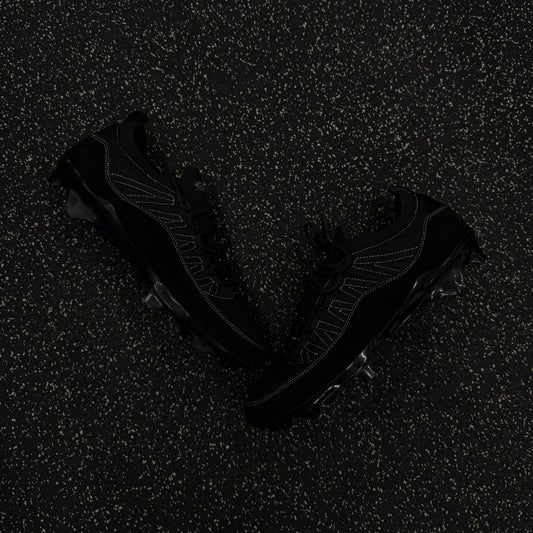 Kuronami (黒波) – “Black Wave”