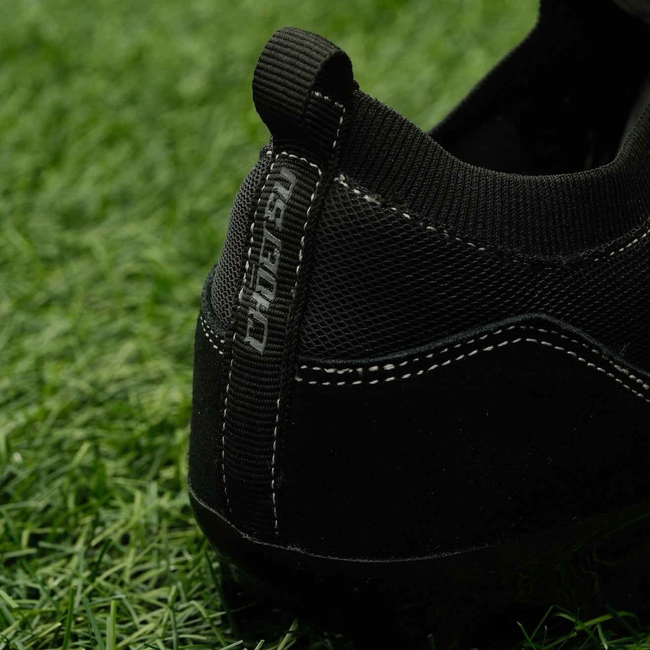 Kuronami (黒波) – “Black Wave”